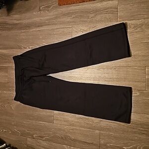 Womens sz medium Coldgear UA black comfy active sweat pants.